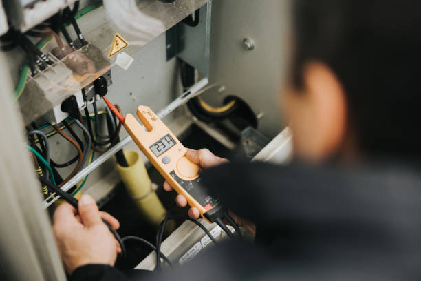 Best Circuit Breaker Repair  in De Queen, AR